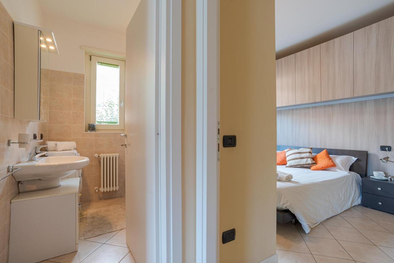 Lake Como Apartment With Balcony And Private Parking Ossuccio Exteriér fotografie